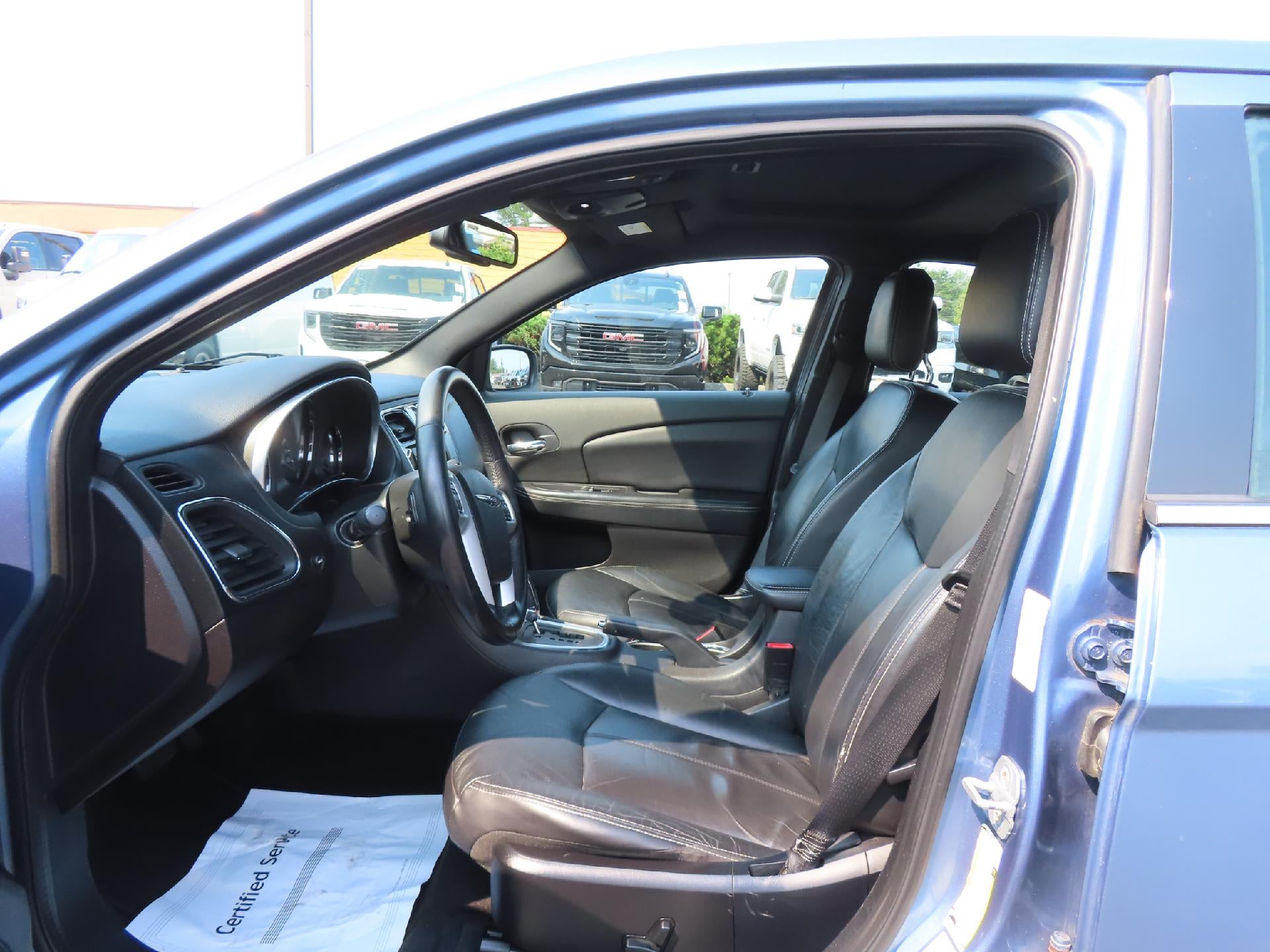 2011 Chrysler 200 Limited