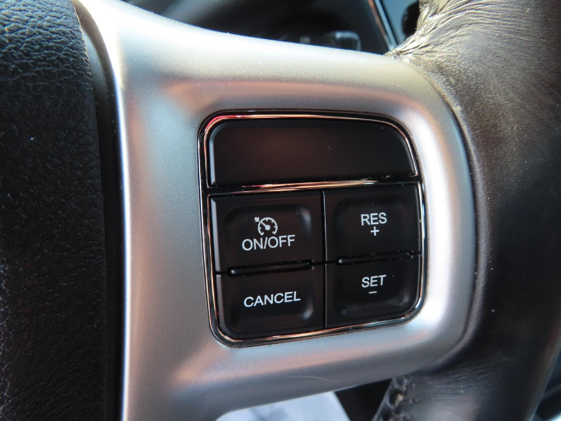 2011 Chrysler 200 Limited