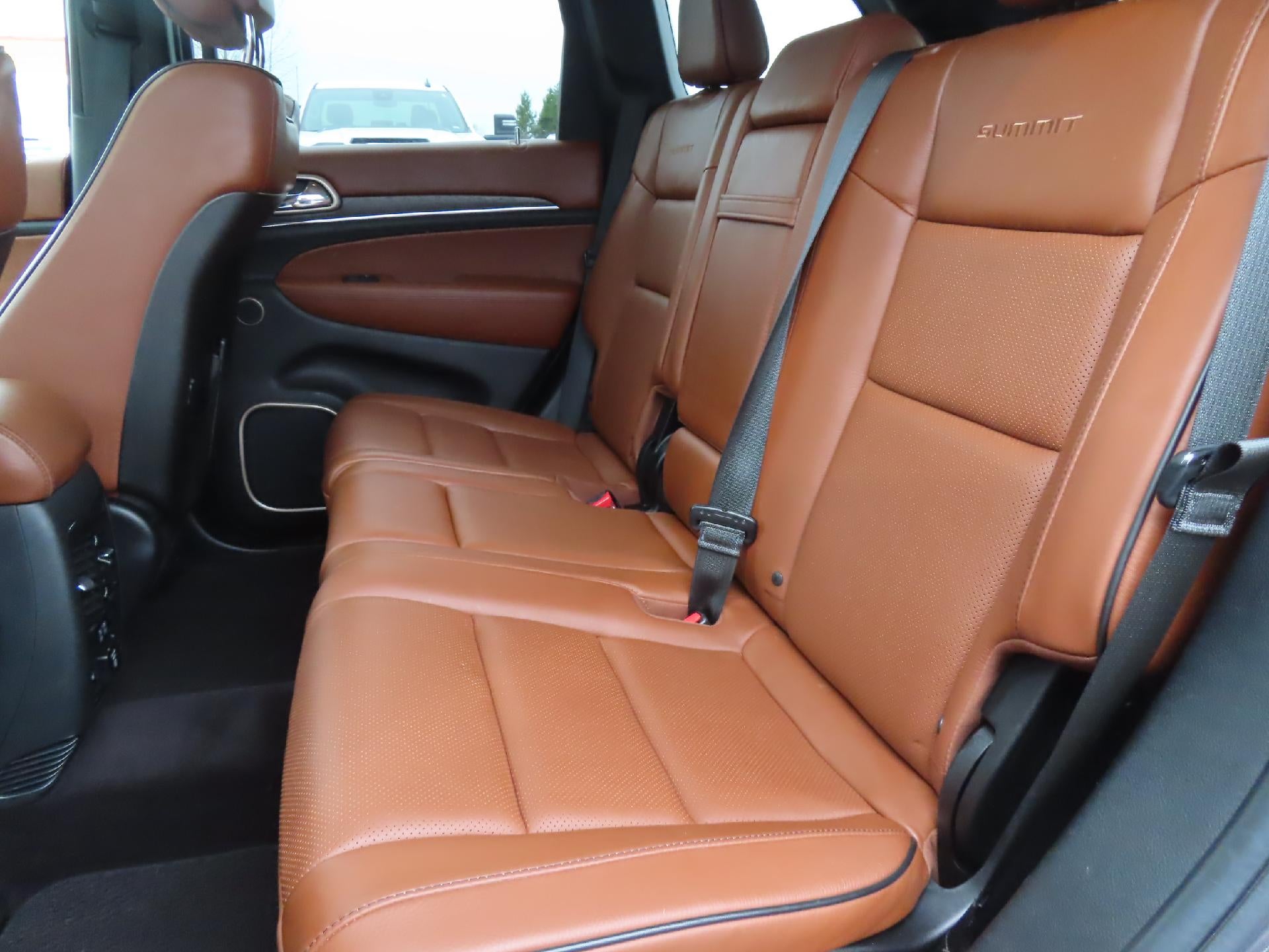 2016 Jeep Grand Cherokee Summit