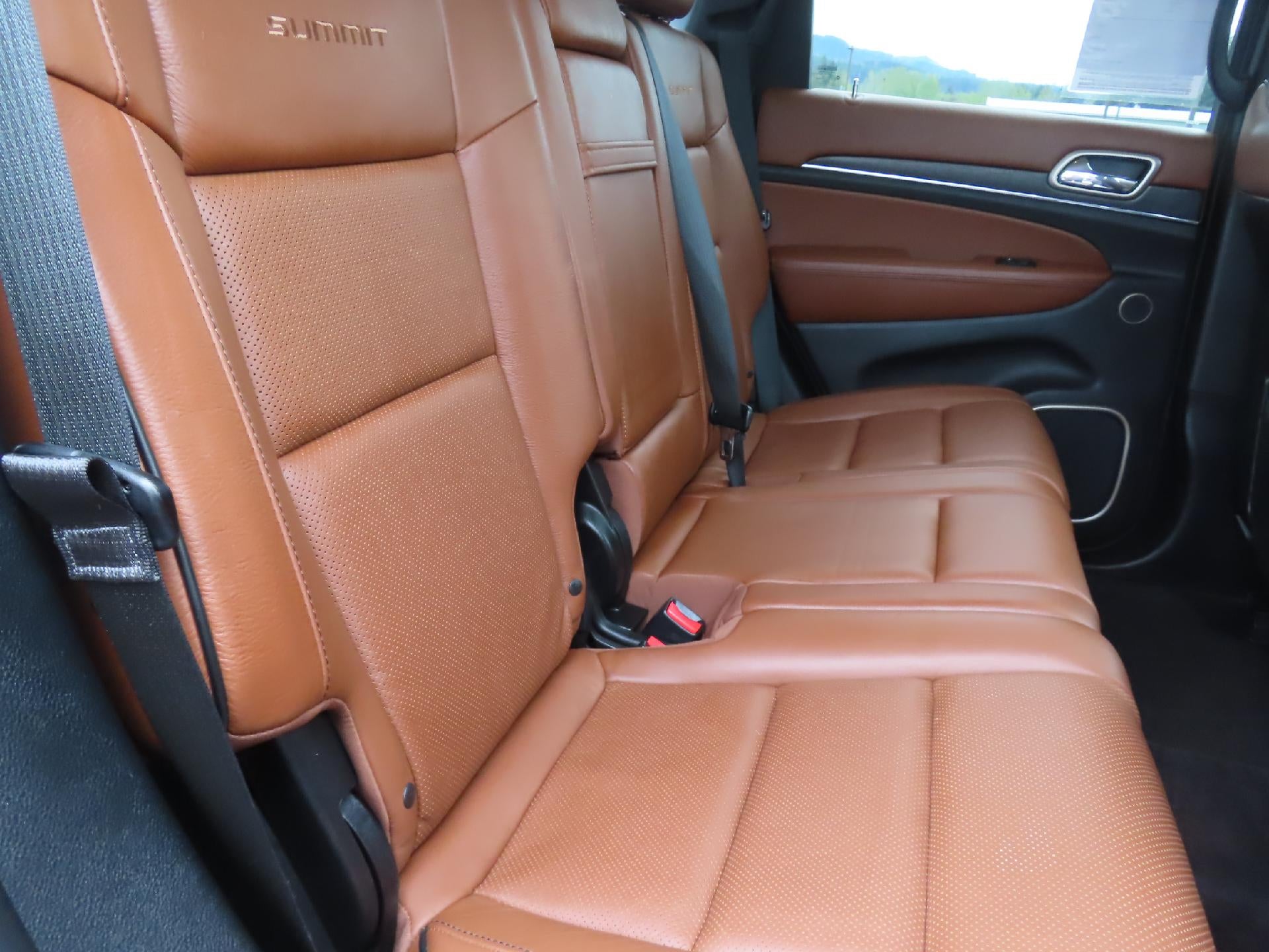 2016 Jeep Grand Cherokee Summit