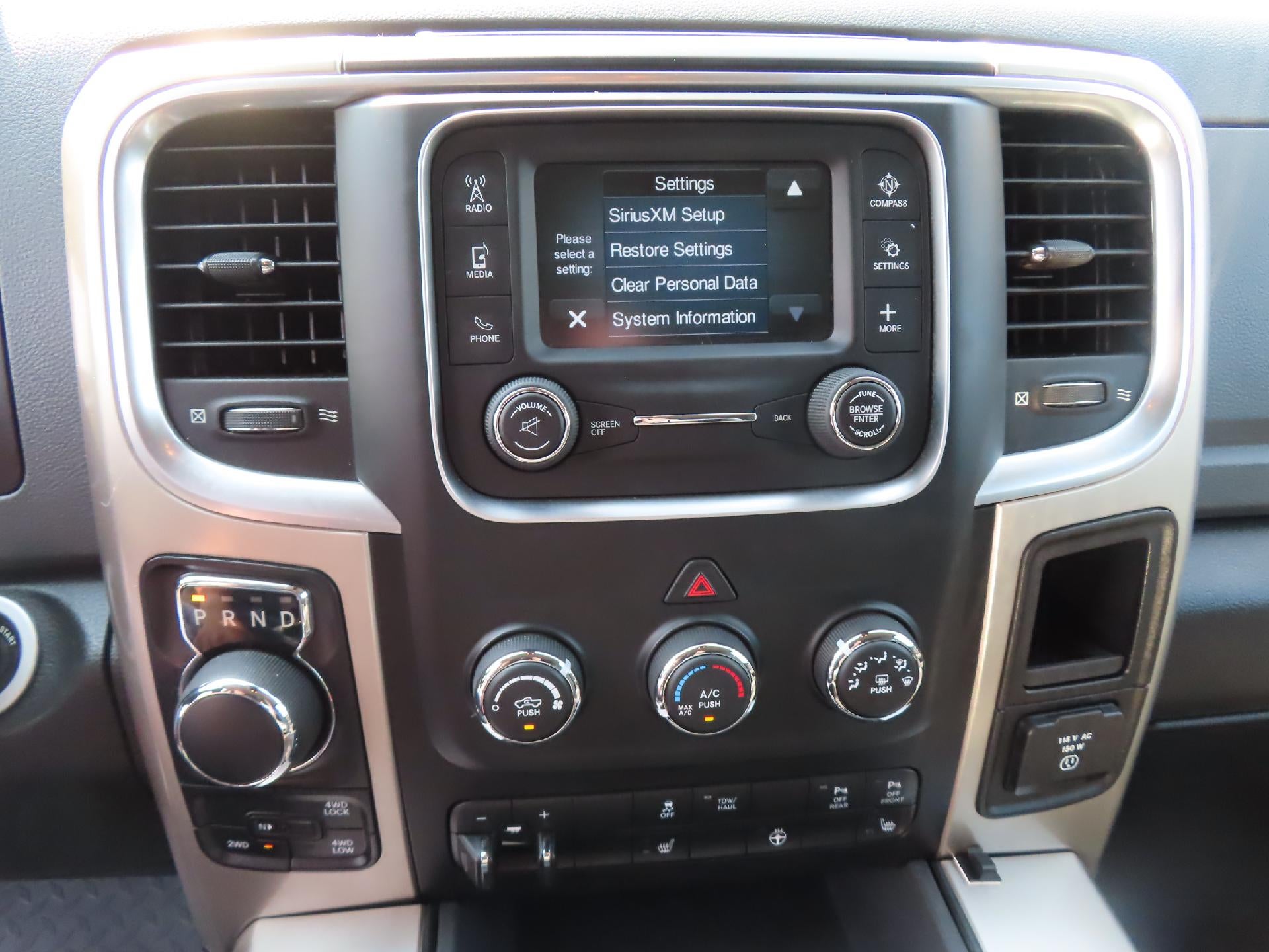 2017 RAM 1500 SLT
