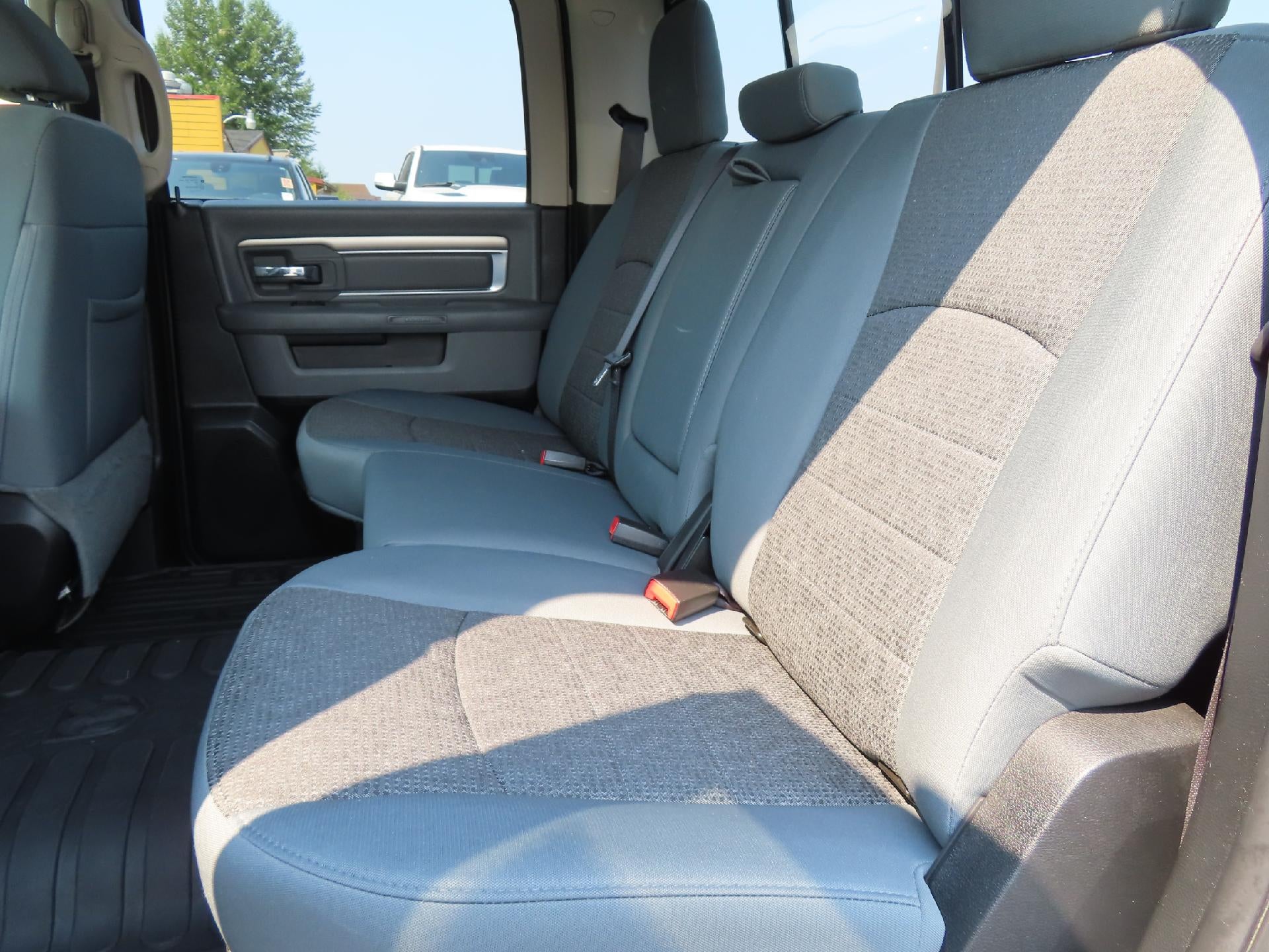 2017 RAM 1500 SLT