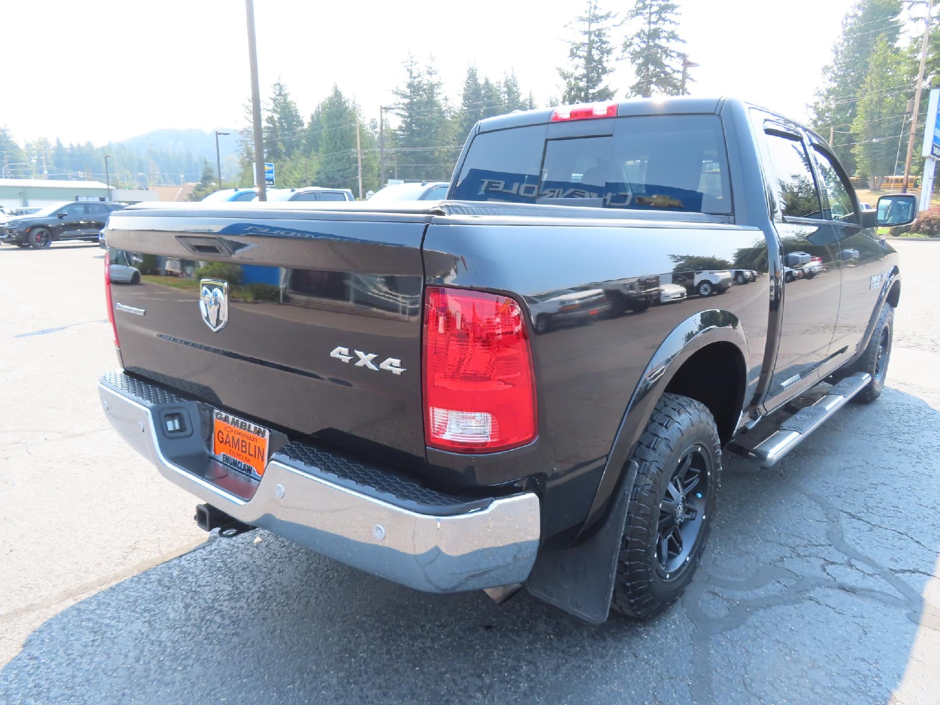 2017 RAM 1500 SLT