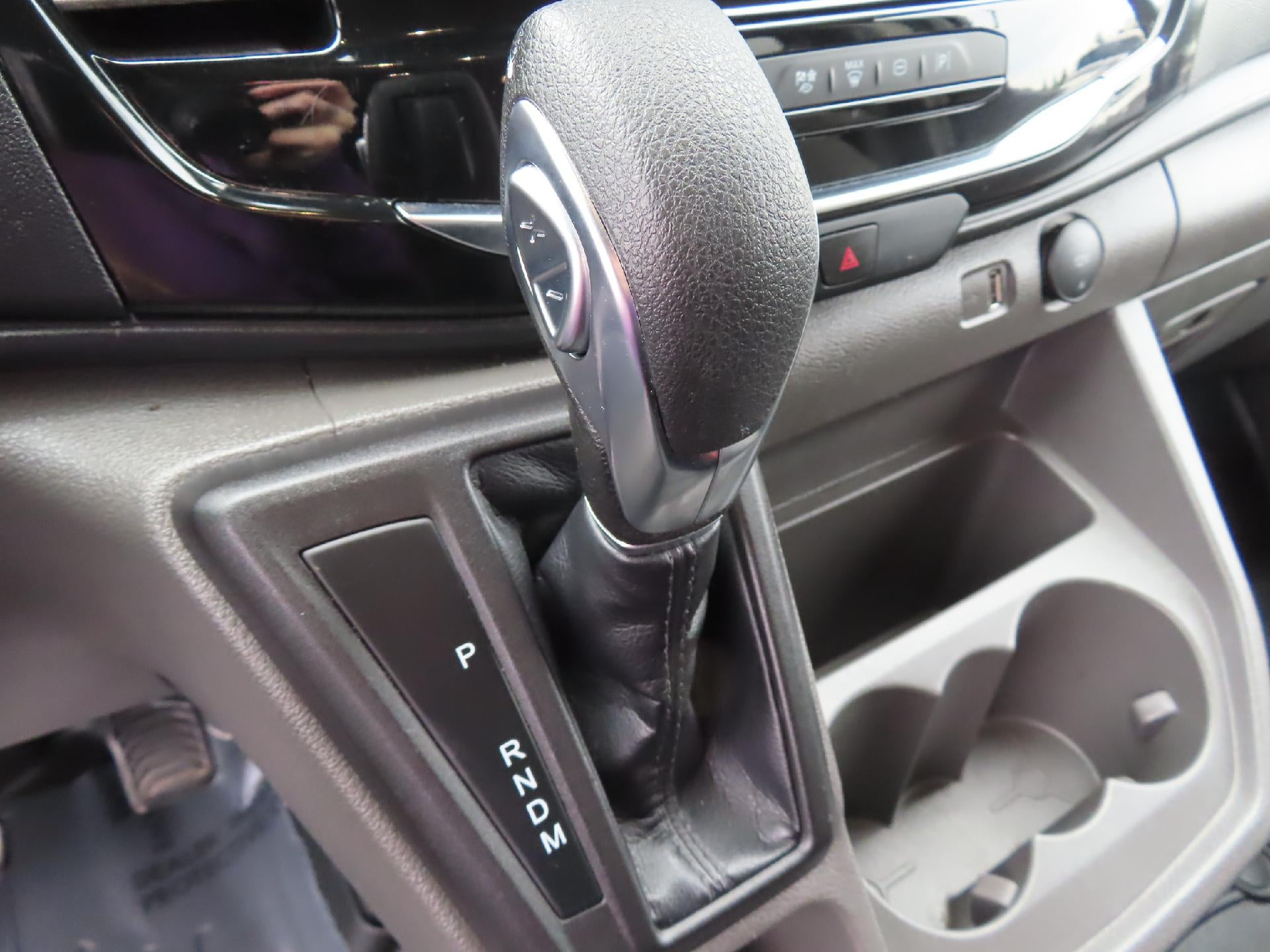 2024 Ford Transit Passenger Wagon XLT