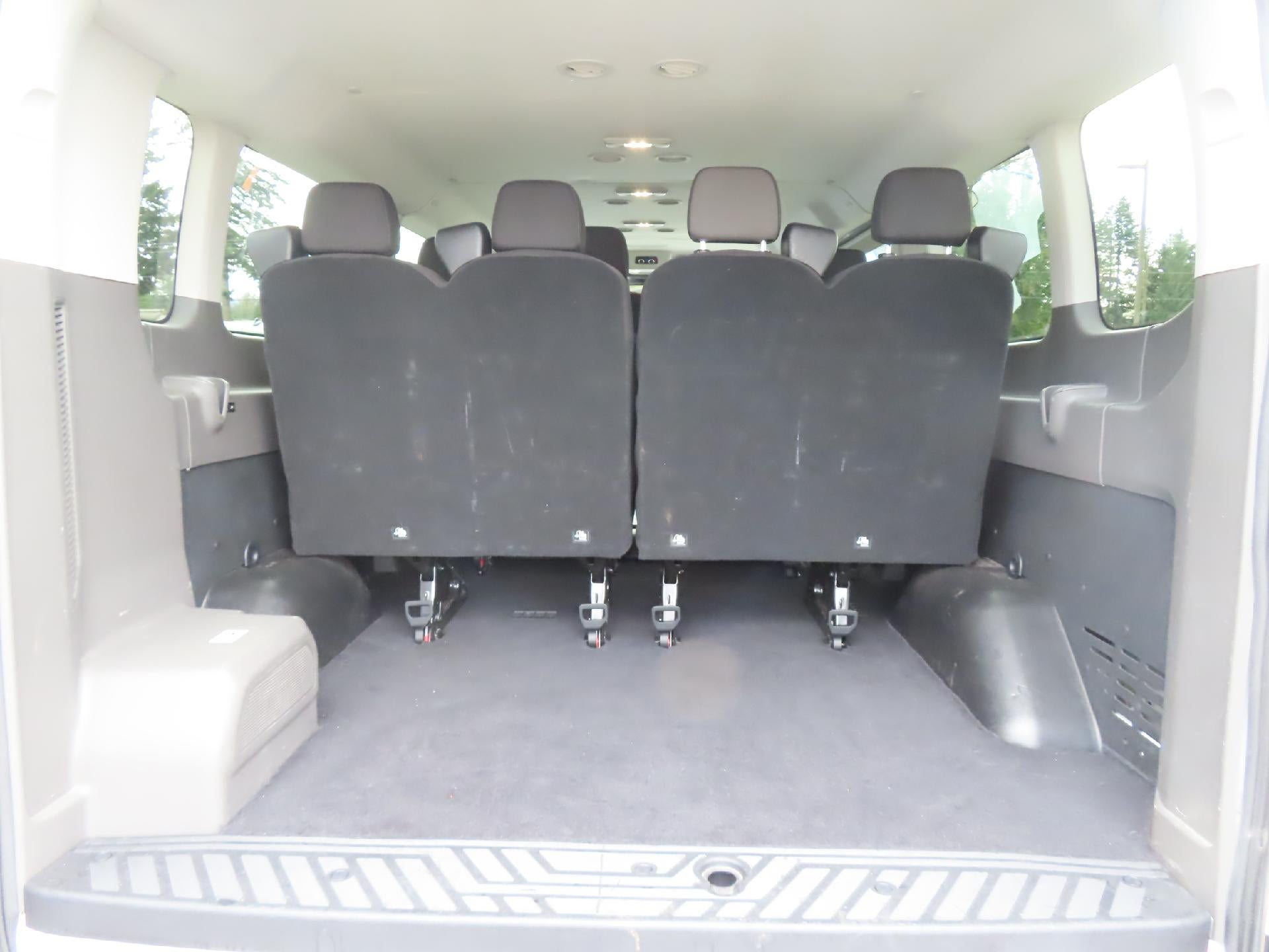 2024 Ford Transit Passenger Wagon XLT