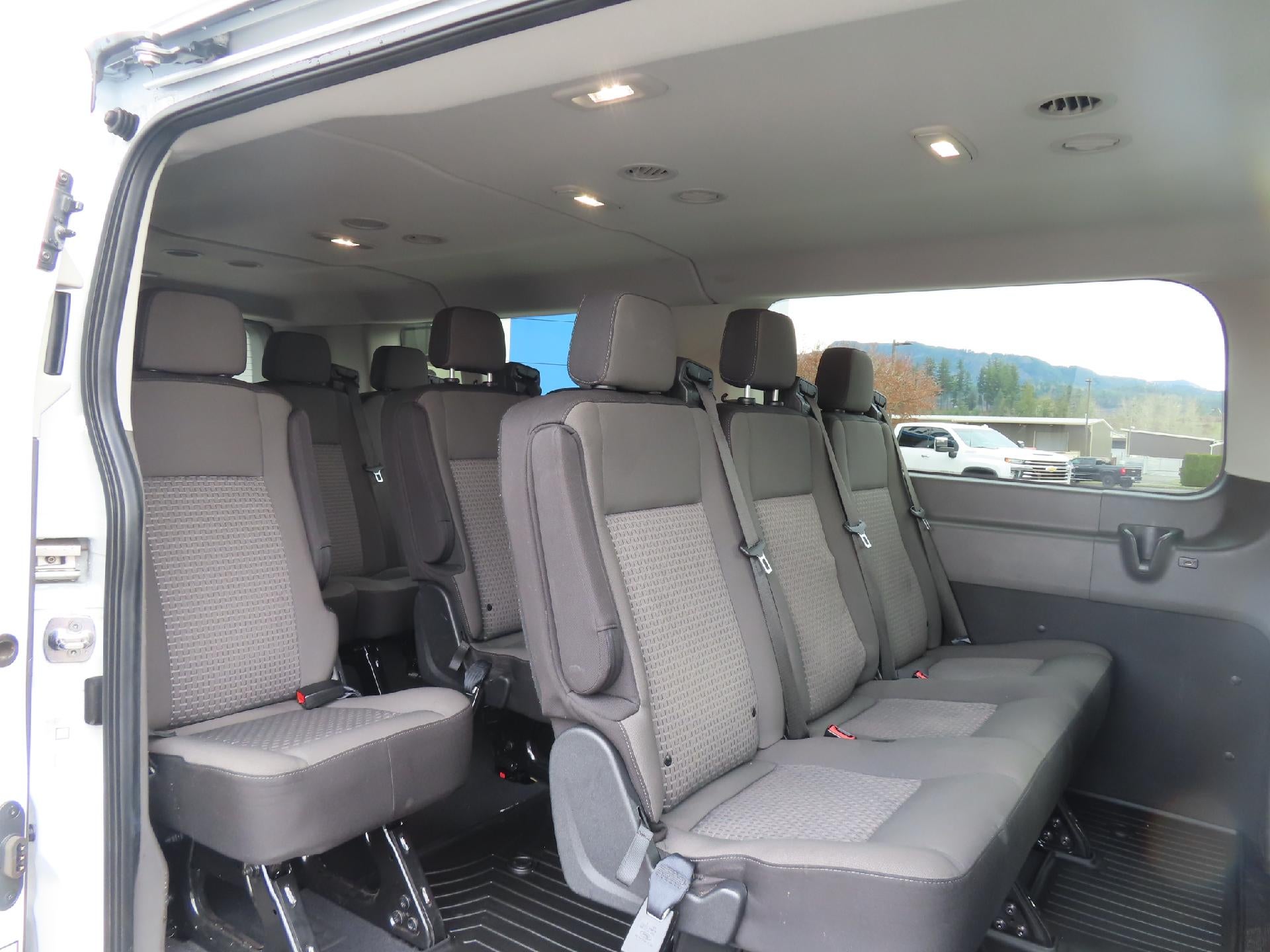 2024 Ford Transit Passenger Wagon XLT