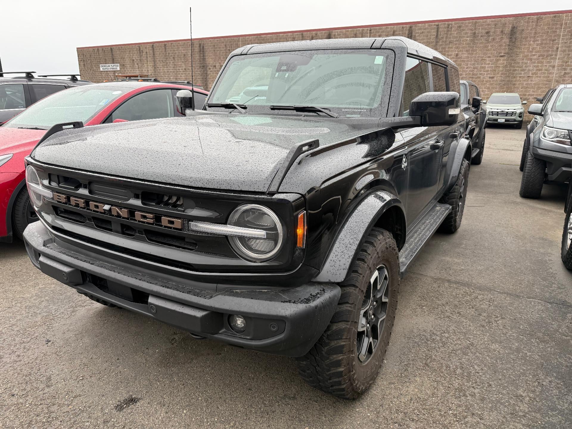 2024 Ford BRONCO Outer Banks