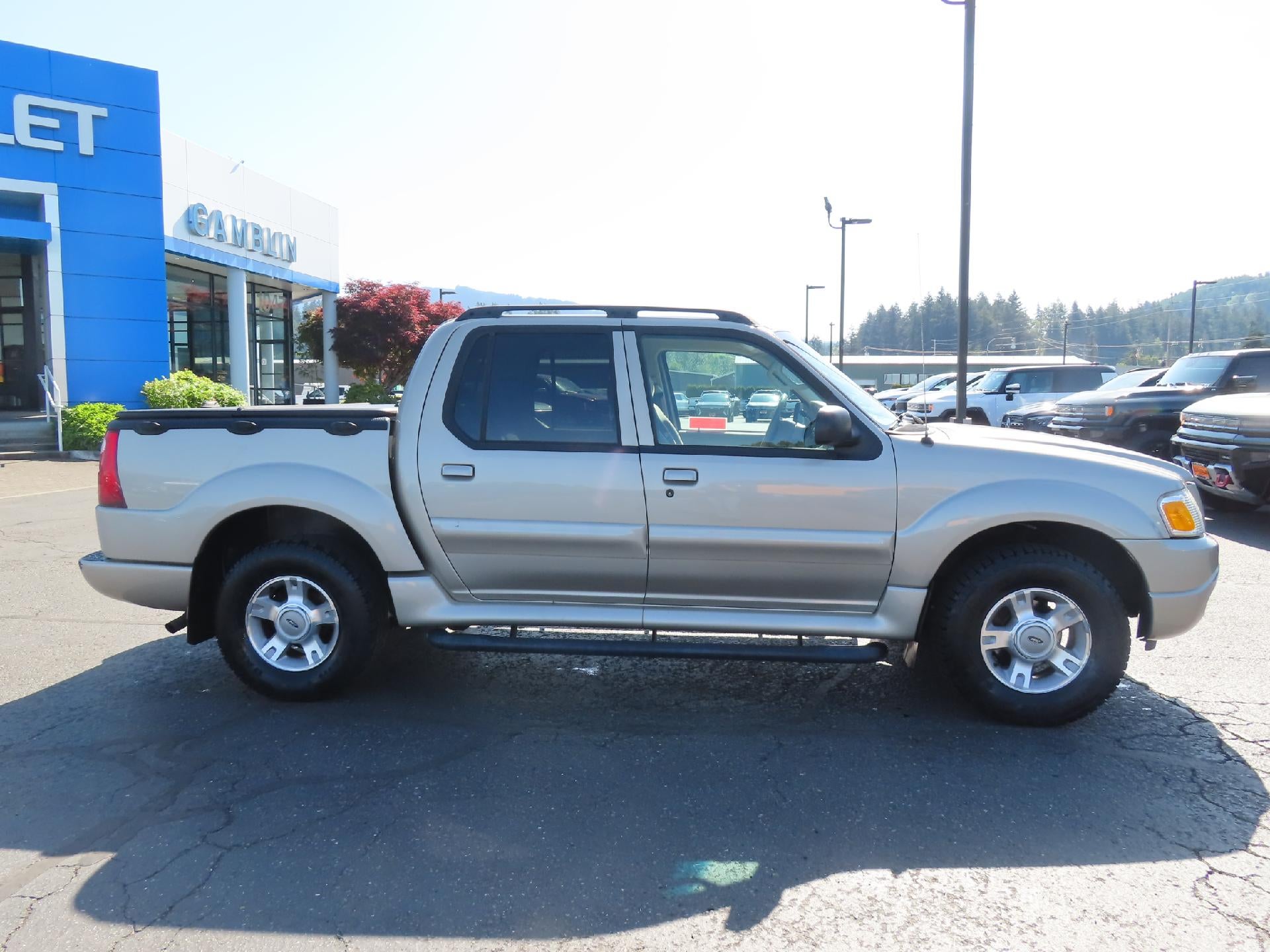 2004 Ford Explorer Sport Trac XLT