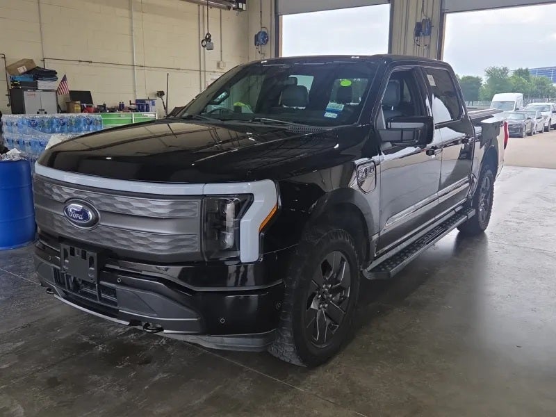 2022 Ford F-150 Lightning Lariat