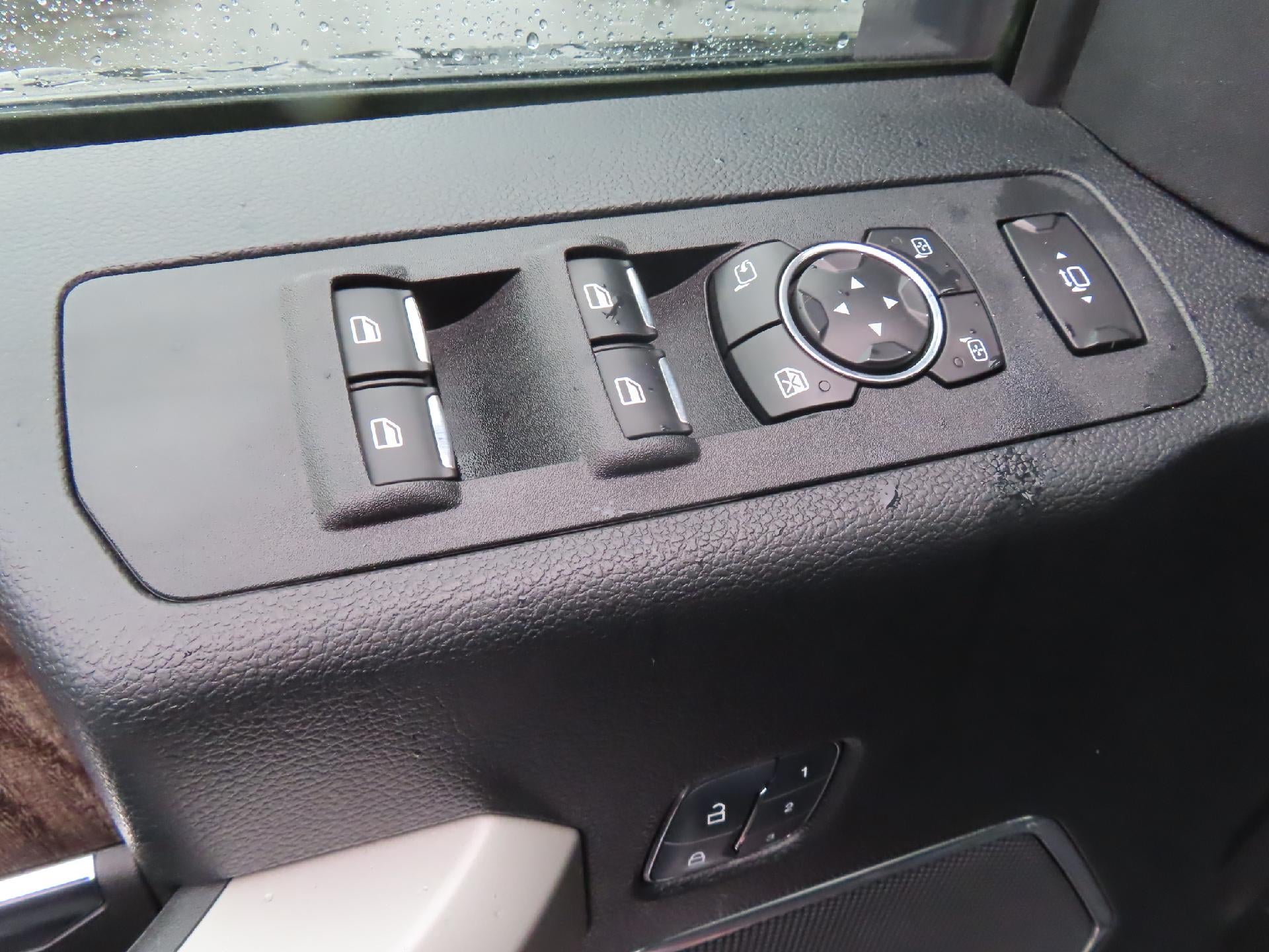 2017 Ford Super Duty F-350 SRW Lariat