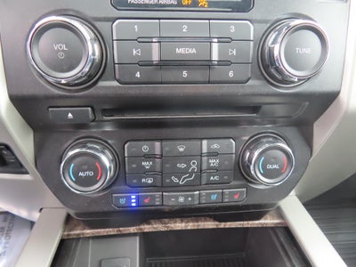 2017 Ford Super Duty F-350 SRW Lariat