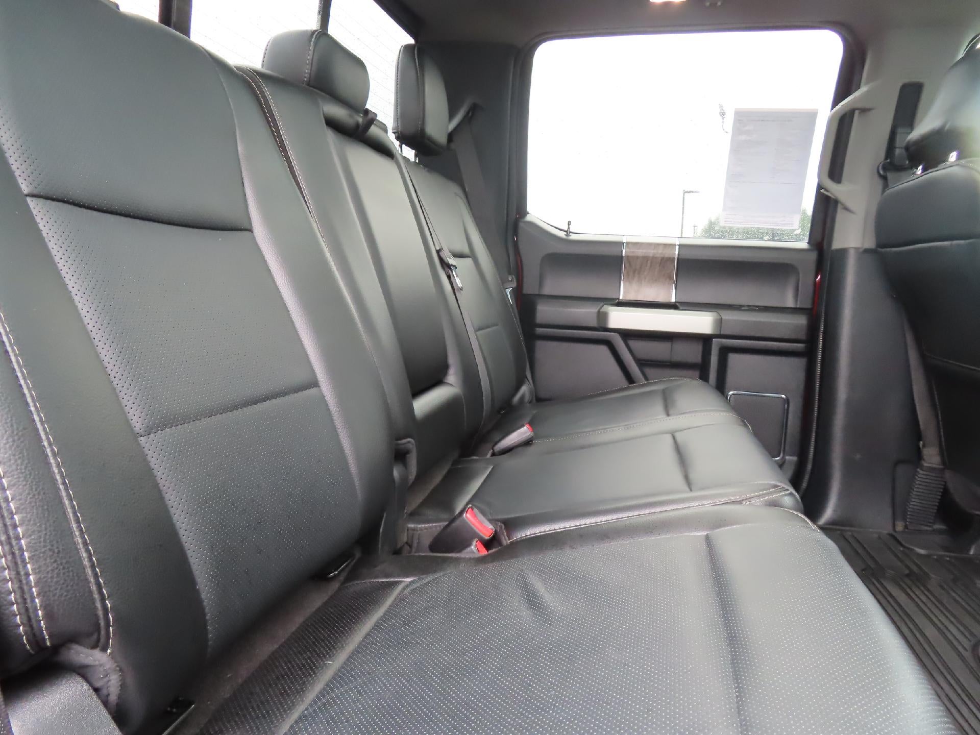 2017 Ford Super Duty F-350 SRW Lariat