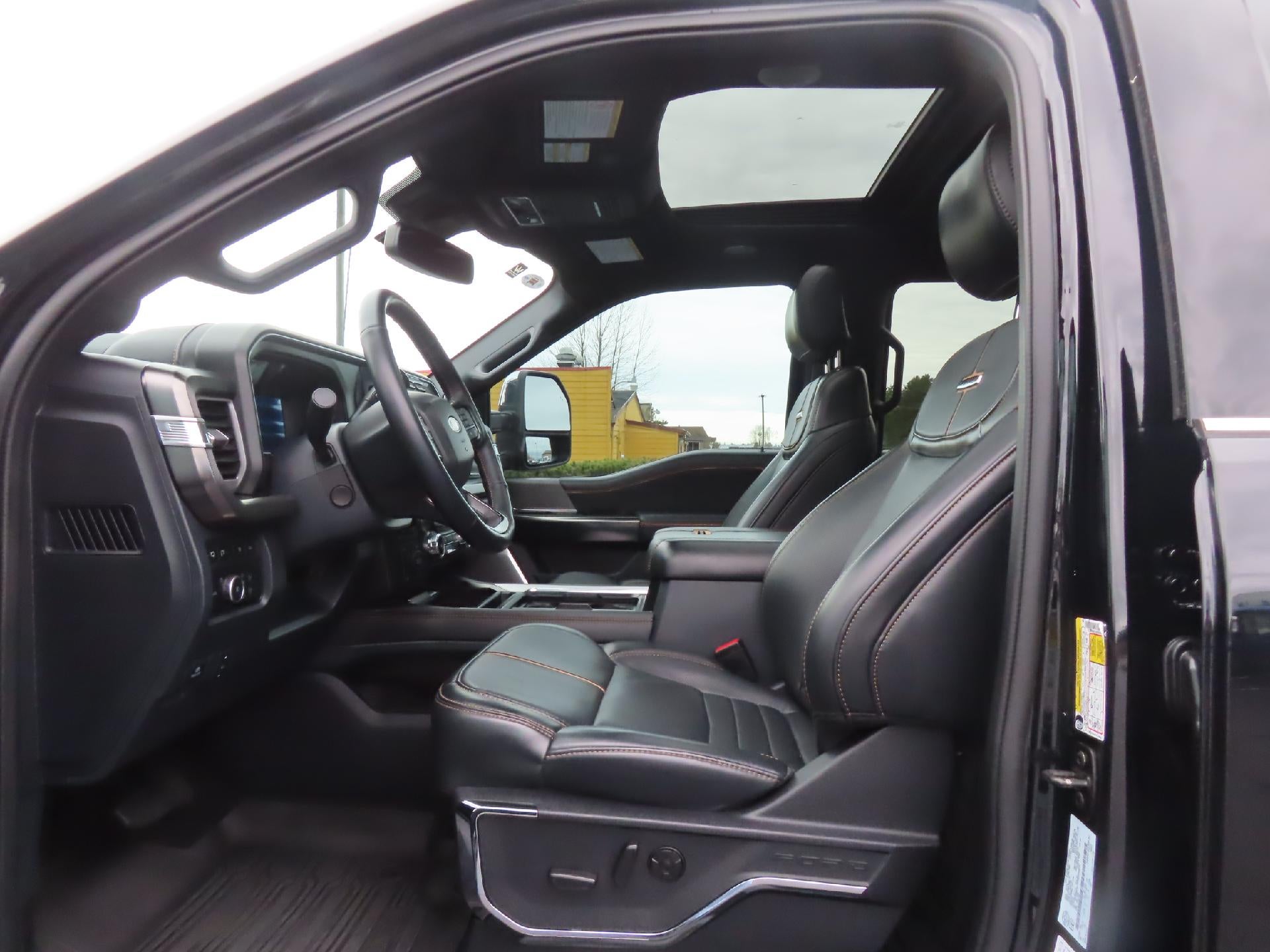 2024 Ford Super Duty F-350 SRW Platinum