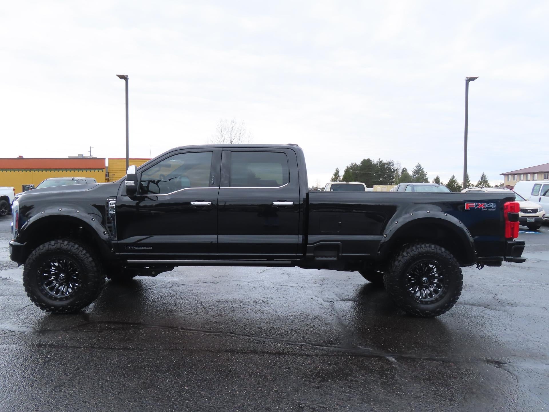 2024 Ford Super Duty F-350 SRW Platinum