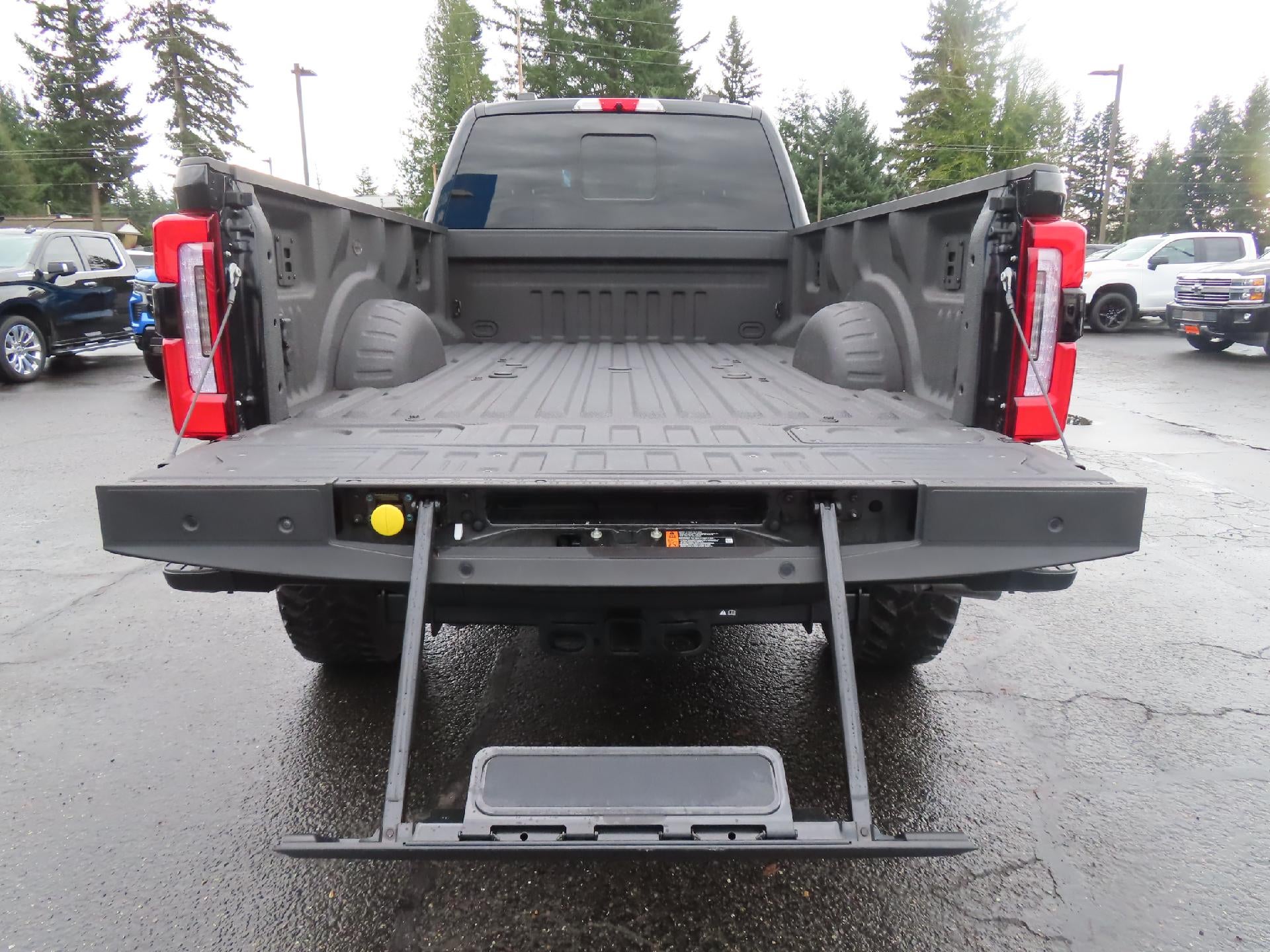 2024 Ford Super Duty F-350 SRW Platinum