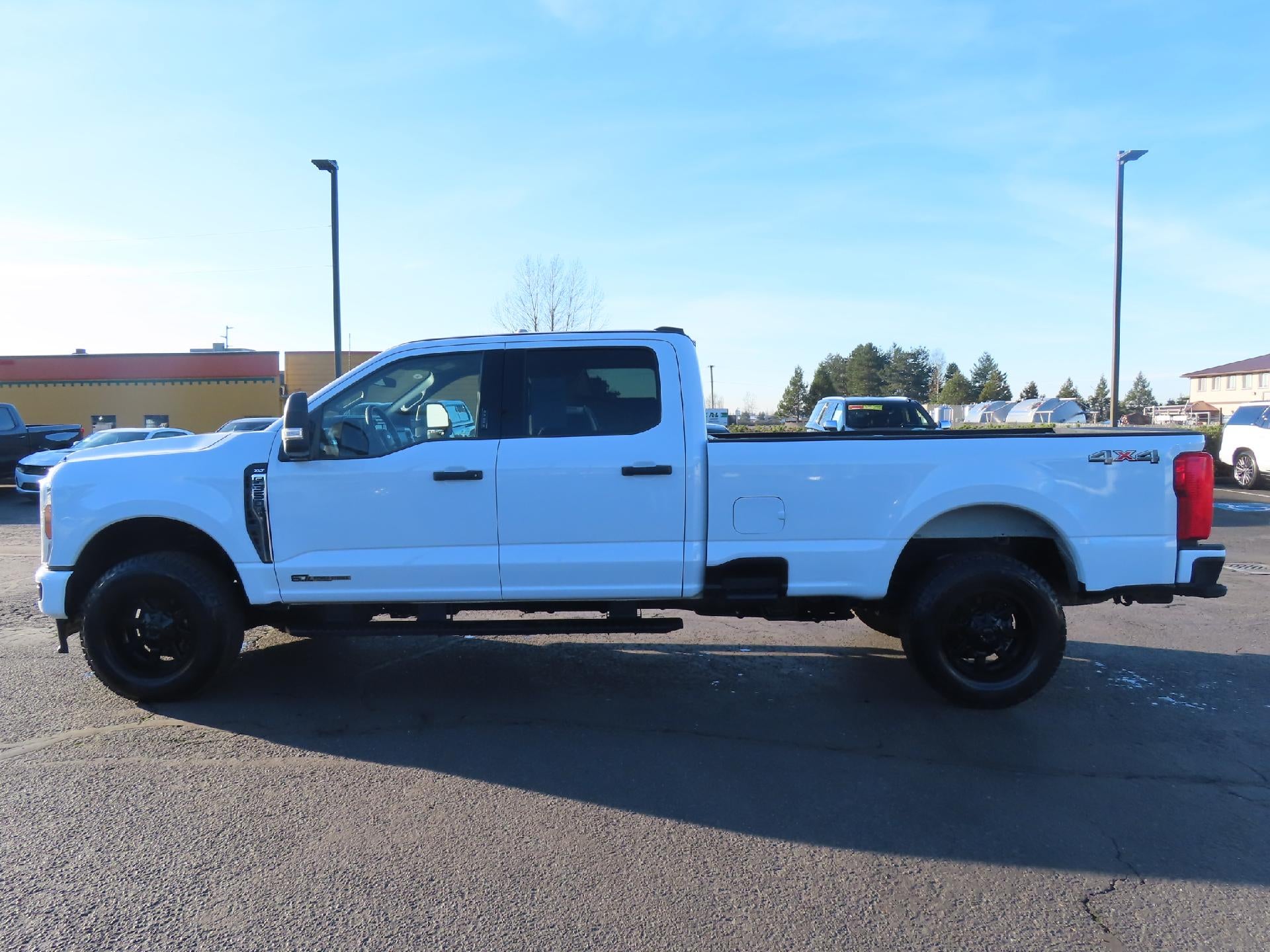 2024 Ford Super Duty F-350 SRW XLT