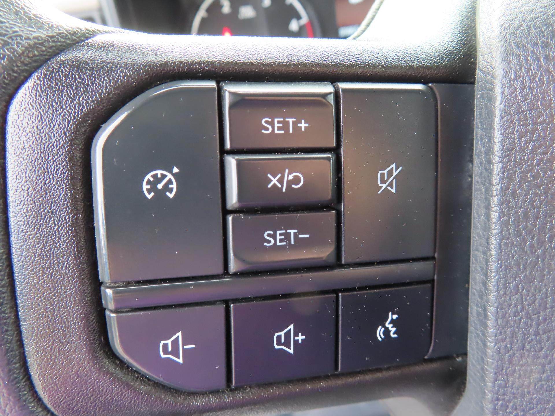 2023 Ford Super Duty F-350 SRW XLT