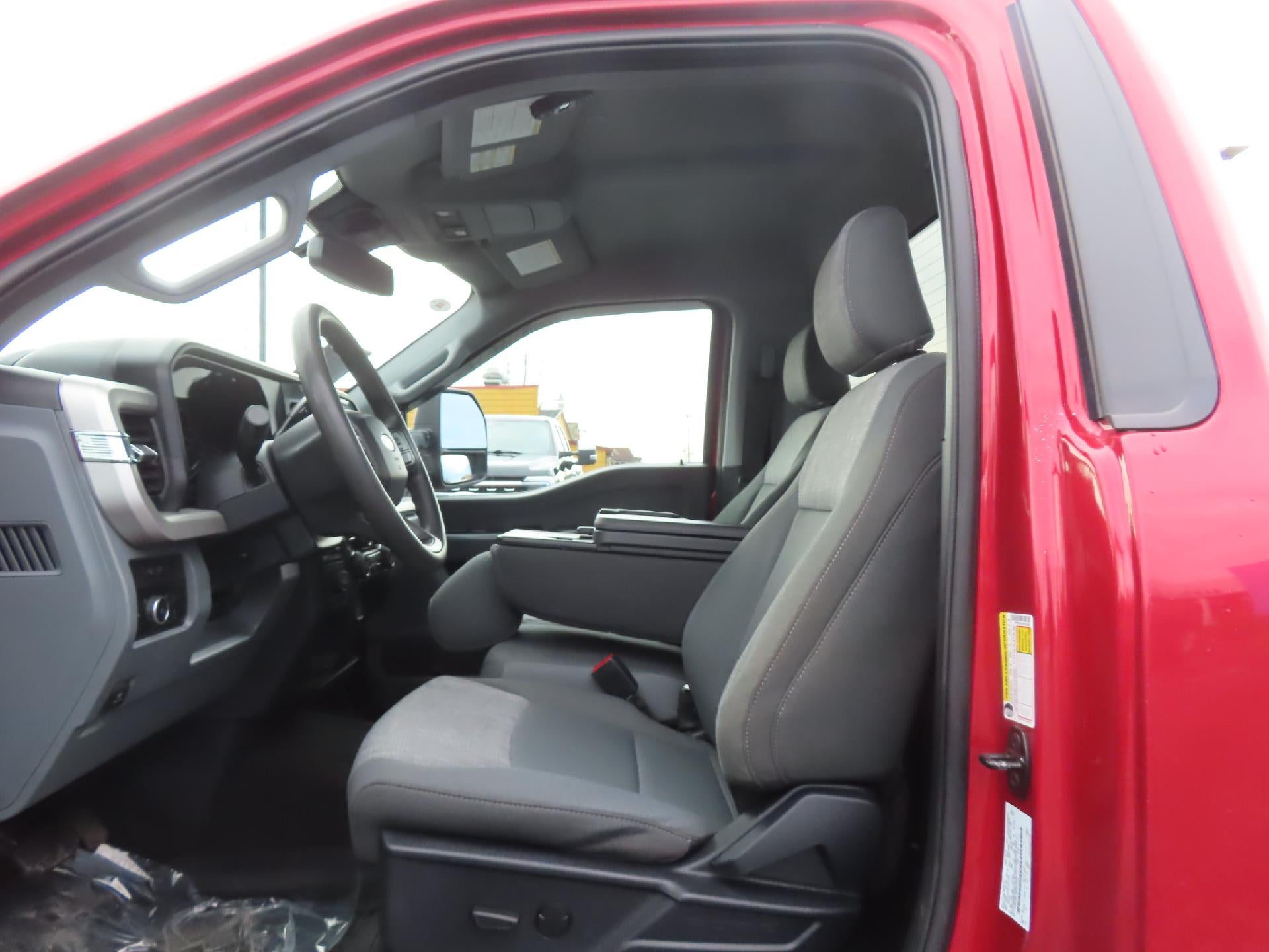 2023 Ford Super Duty F-350 SRW XLT