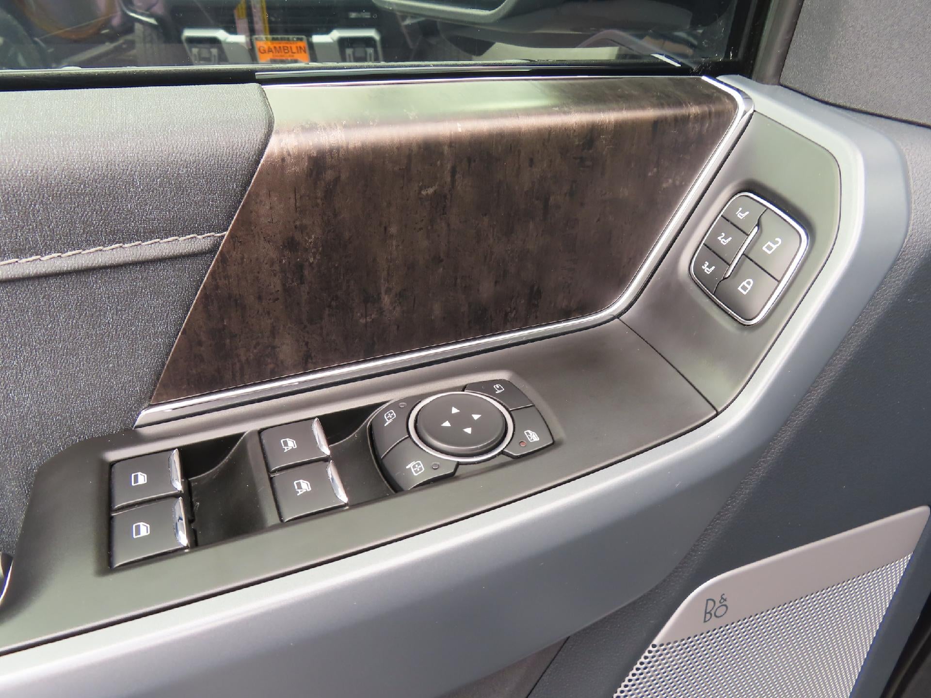 2022 Ford F-150 Lightning Lariat