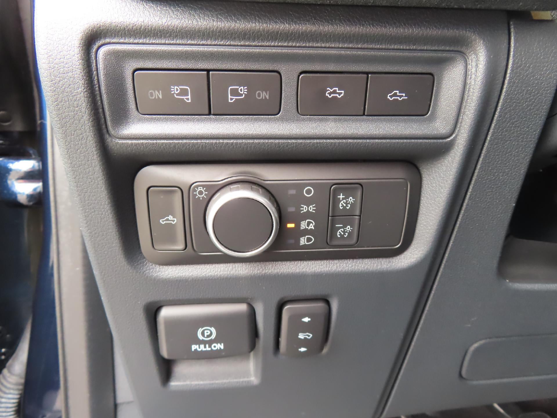 2022 Ford F-150 Lightning Lariat