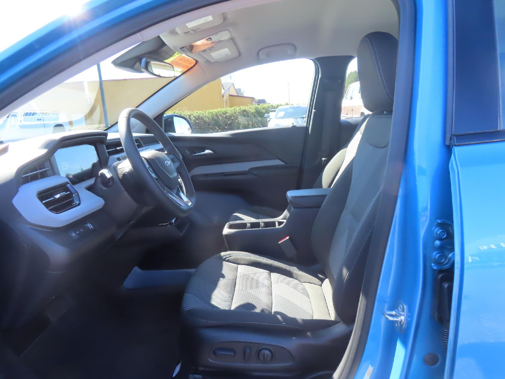 2027 Chevrolet Bolt LT FWD