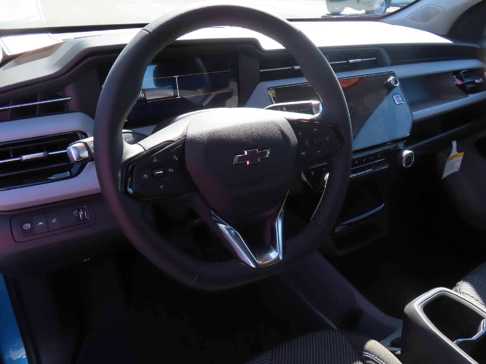 2027 Chevrolet Bolt LT FWD