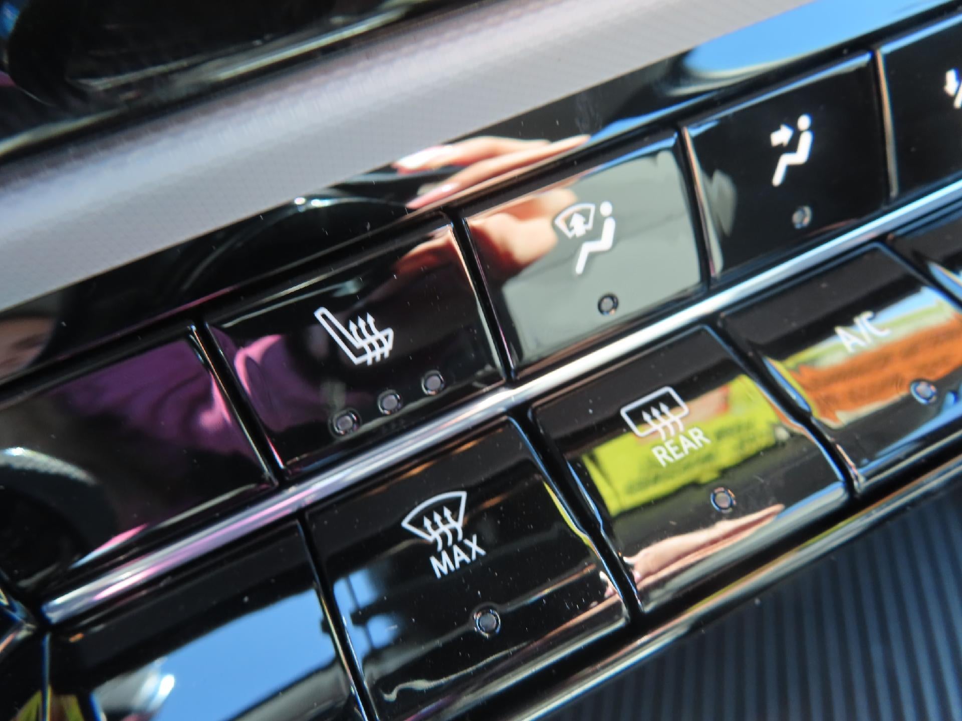 2027 Chevrolet Bolt LT FWD