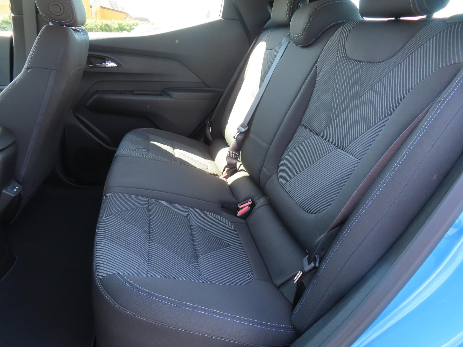 2027 Chevrolet Bolt LT FWD