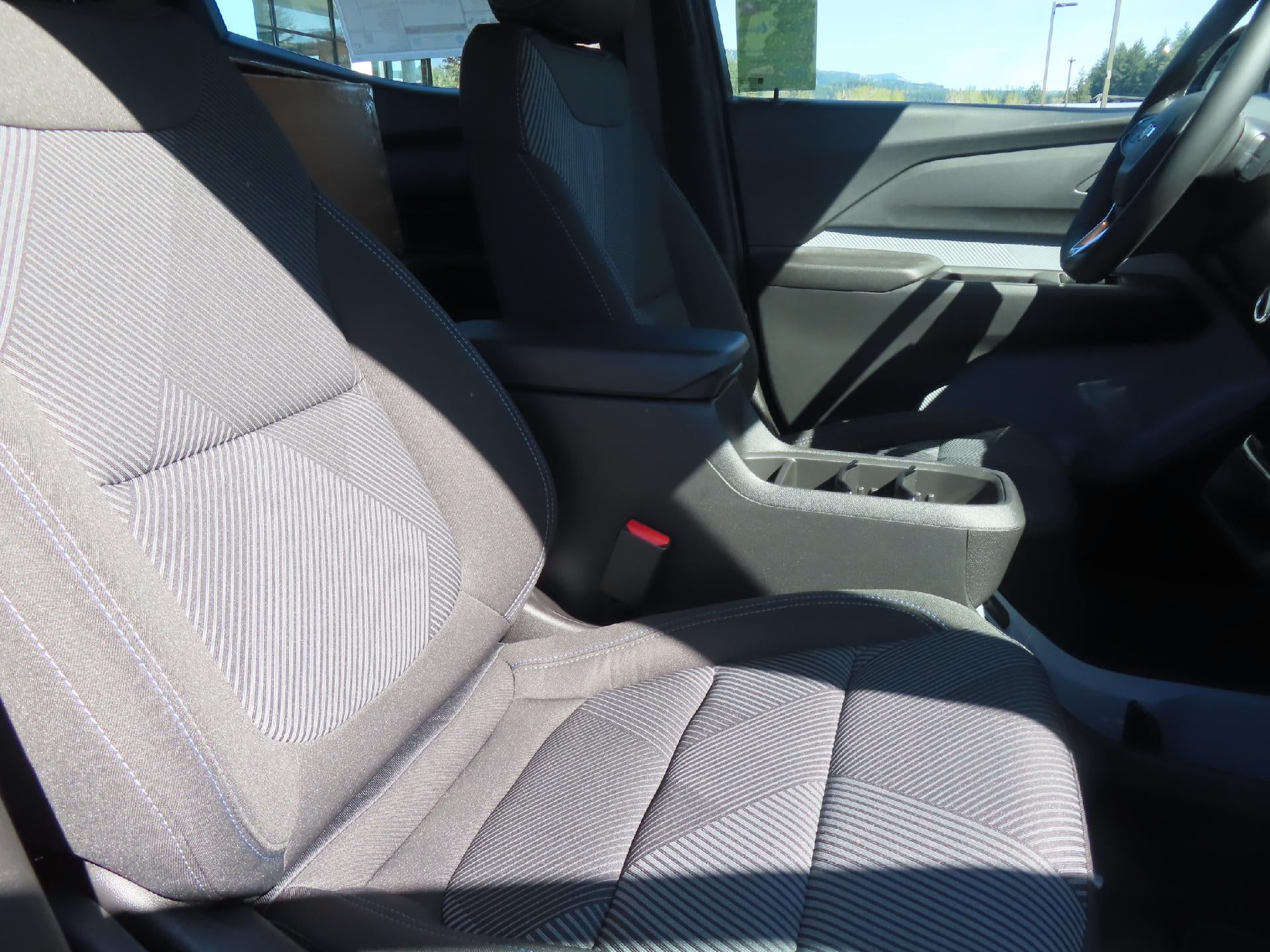 2027 Chevrolet Bolt LT FWD