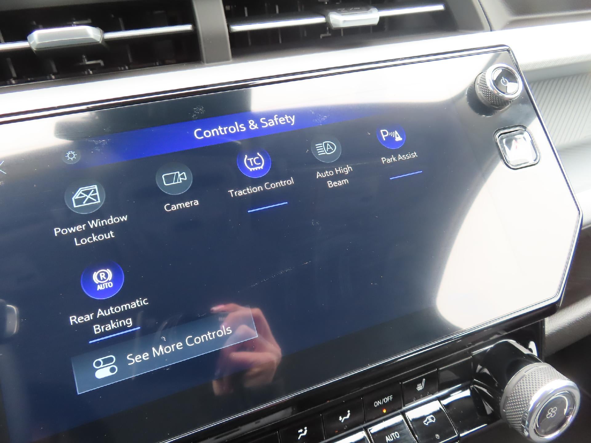 2027 Chevrolet Bolt EUV LT