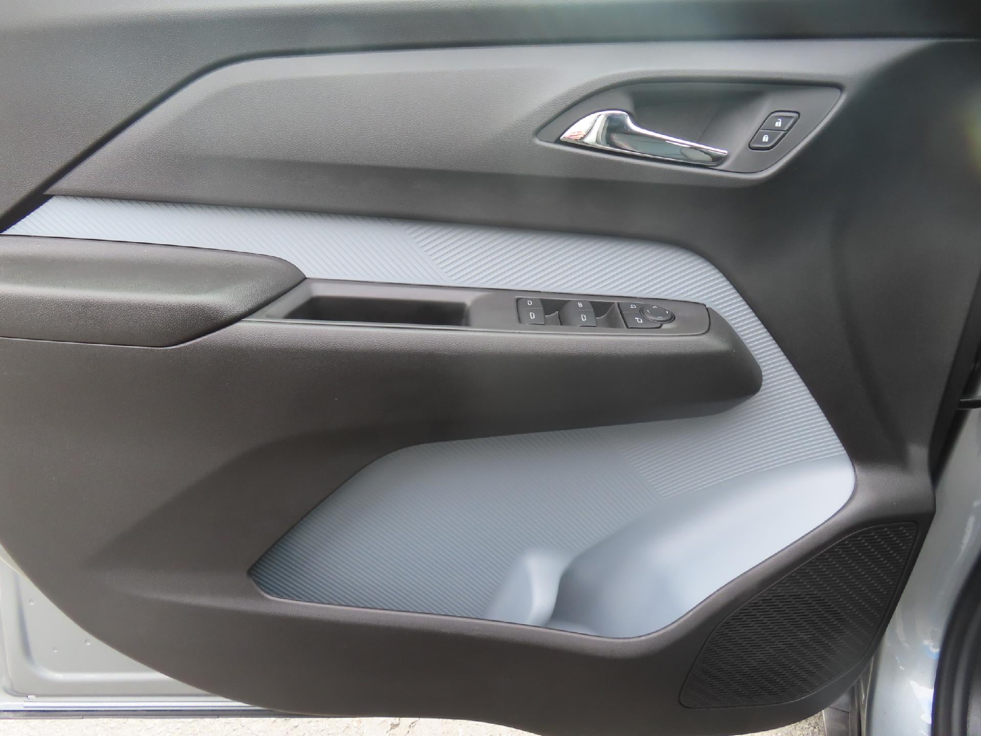 2027 Chevrolet Bolt RS FWD