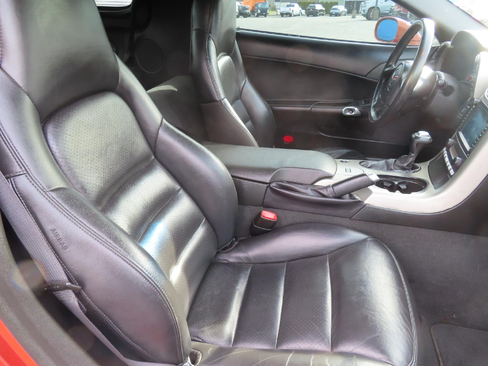 2005 Chevrolet Corvette Base