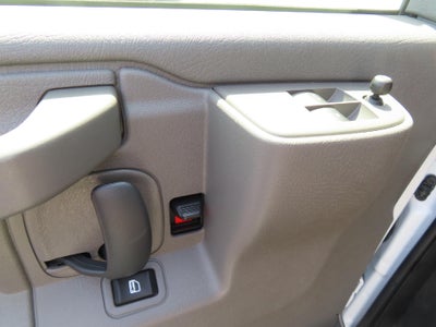2025 Chevrolet Express Passenger LT
