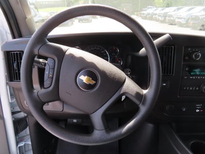 2025 Chevrolet Express Passenger LT