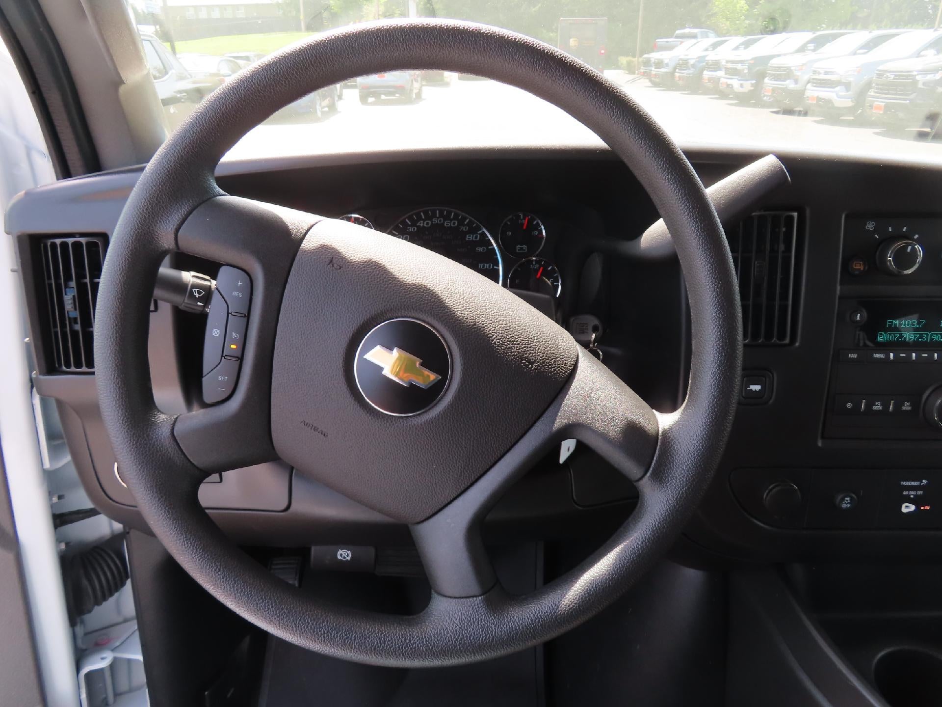 2025 Chevrolet Express Passenger LT