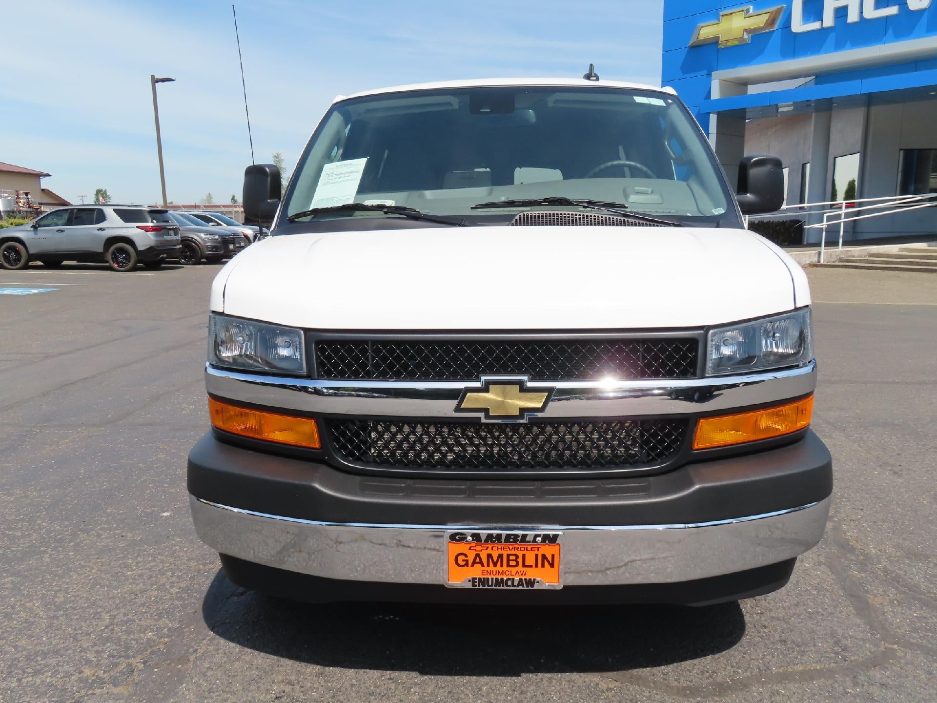 2025 Chevrolet Express Passenger LT