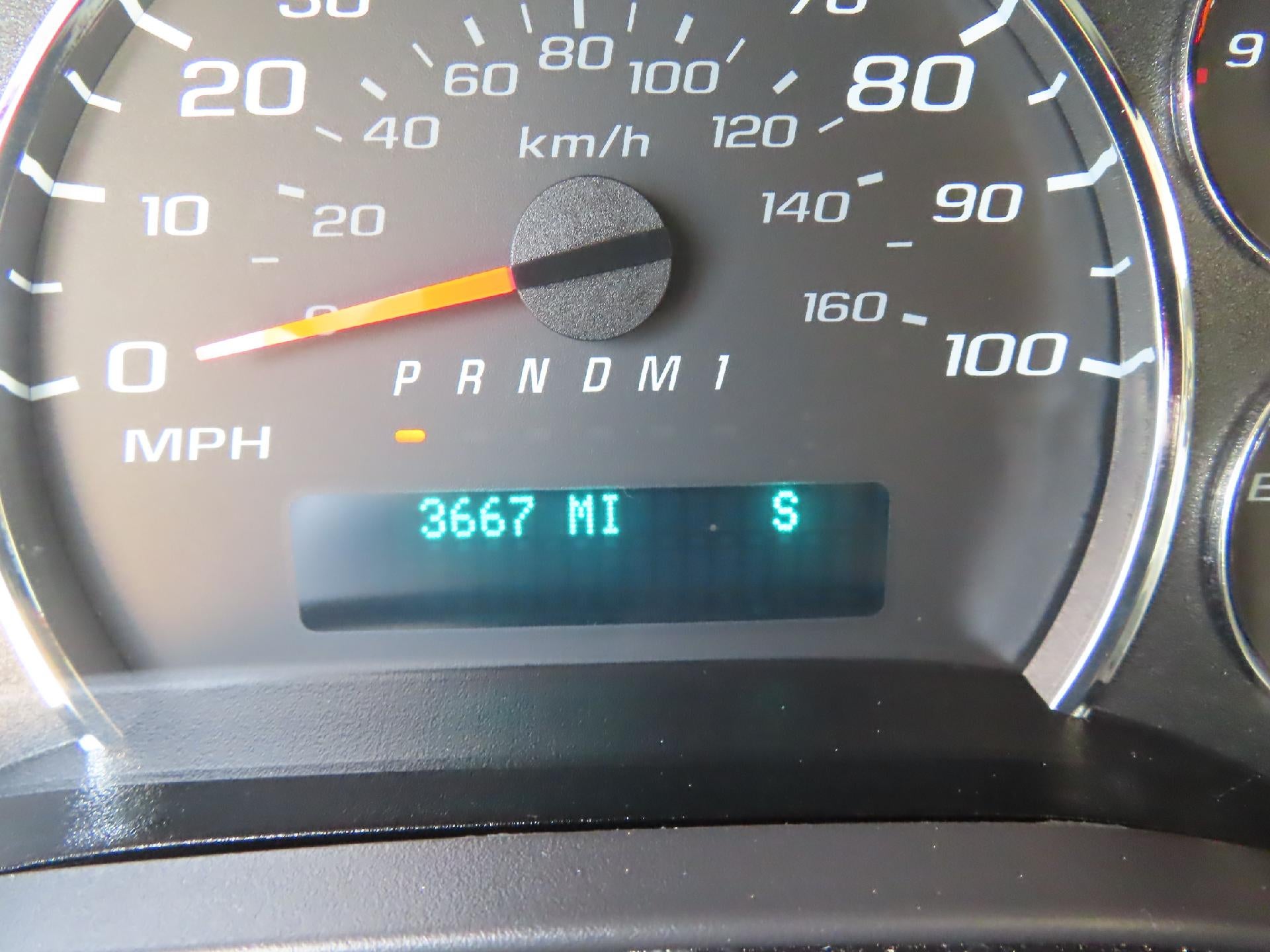 2025 Chevrolet Express Passenger LT