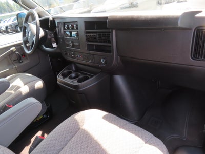 2025 Chevrolet Express Passenger LT