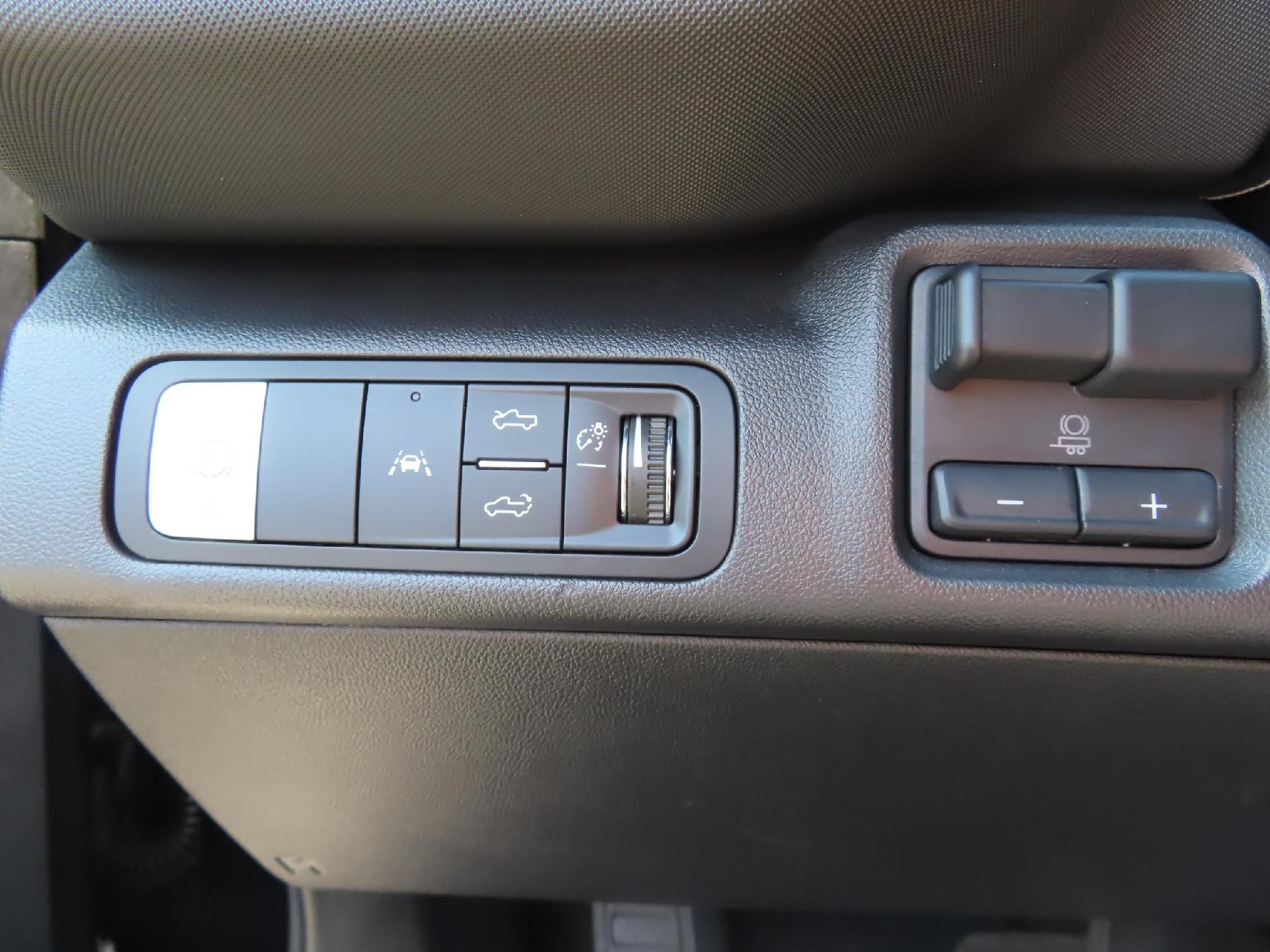 2025 Chevrolet Silverado EV LT