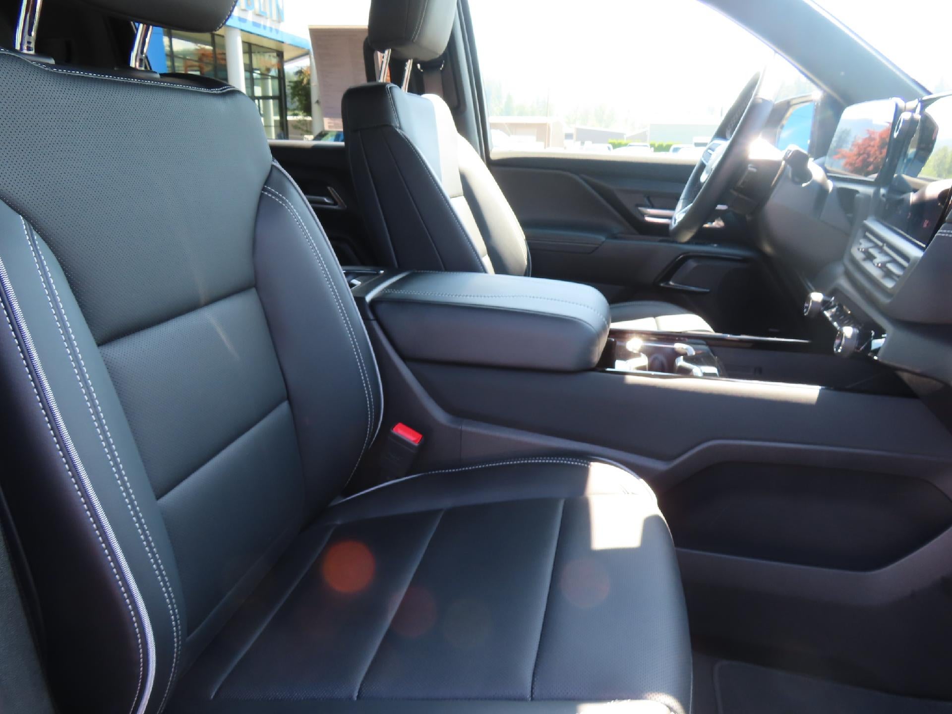 2025 Chevrolet Silverado EV LT