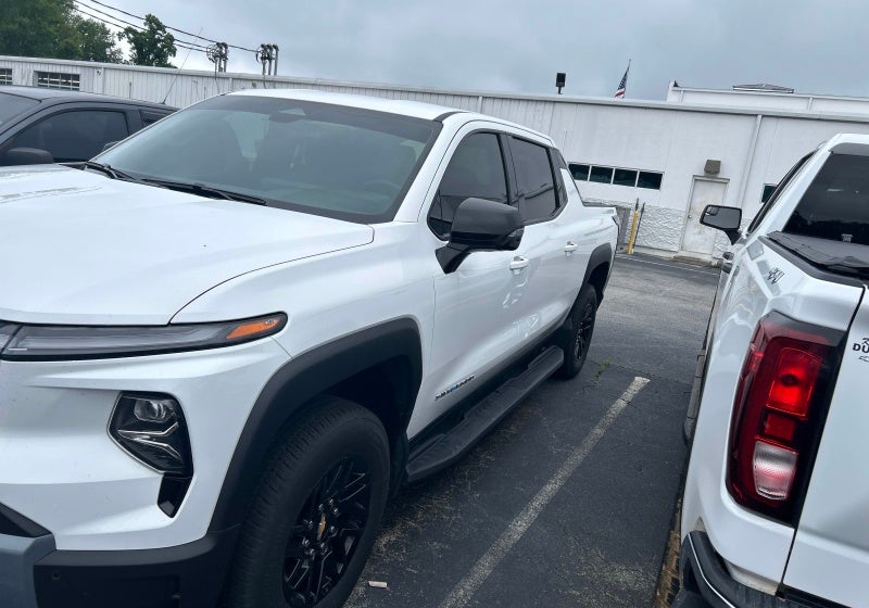 2025 Chevrolet Silverado EV LT
