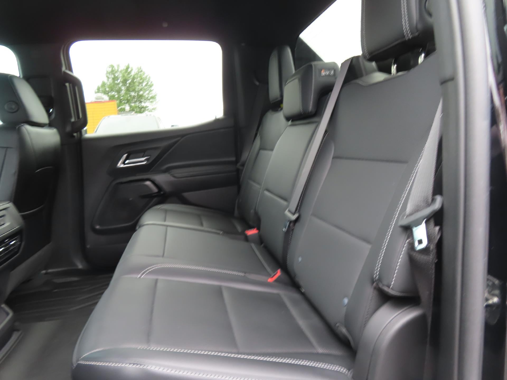 2025 Chevrolet Silverado EV LT