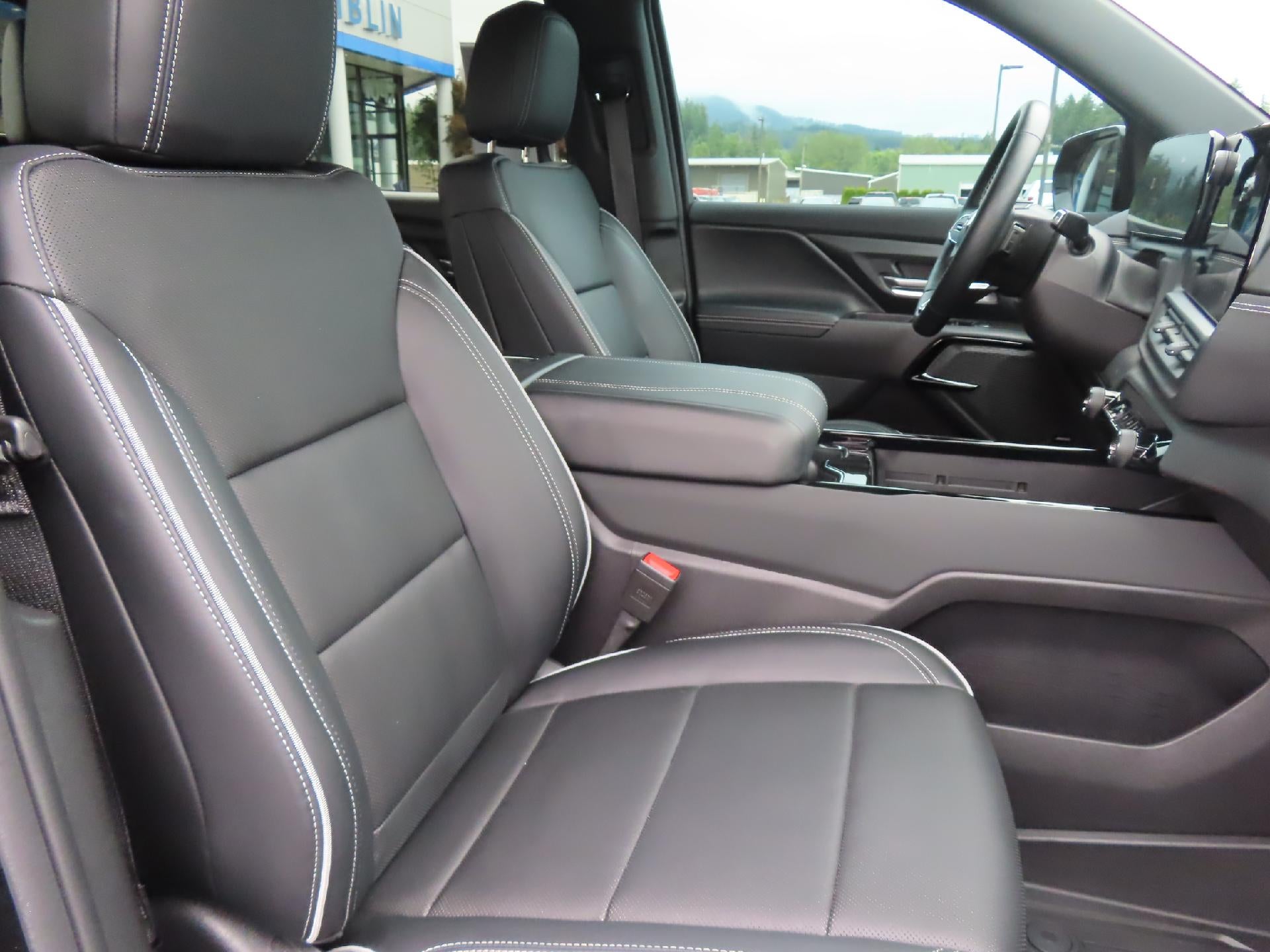 2025 Chevrolet Silverado EV LT