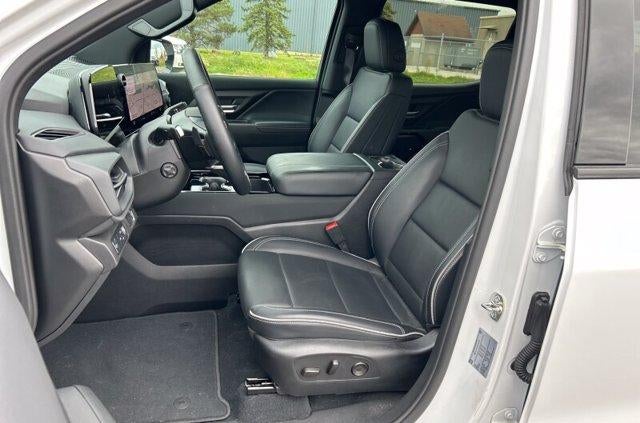 2025 Chevrolet Silverado EV Base