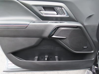 2025 Chevrolet Silverado EV RST