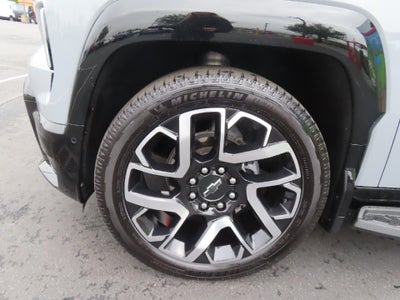 2025 Chevrolet Silverado EV RST