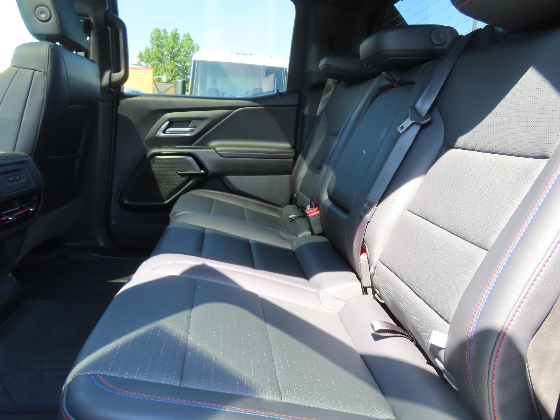 2025 Chevrolet Silverado EV RST