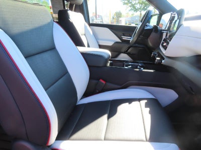 2025 Chevrolet Silverado EV RST