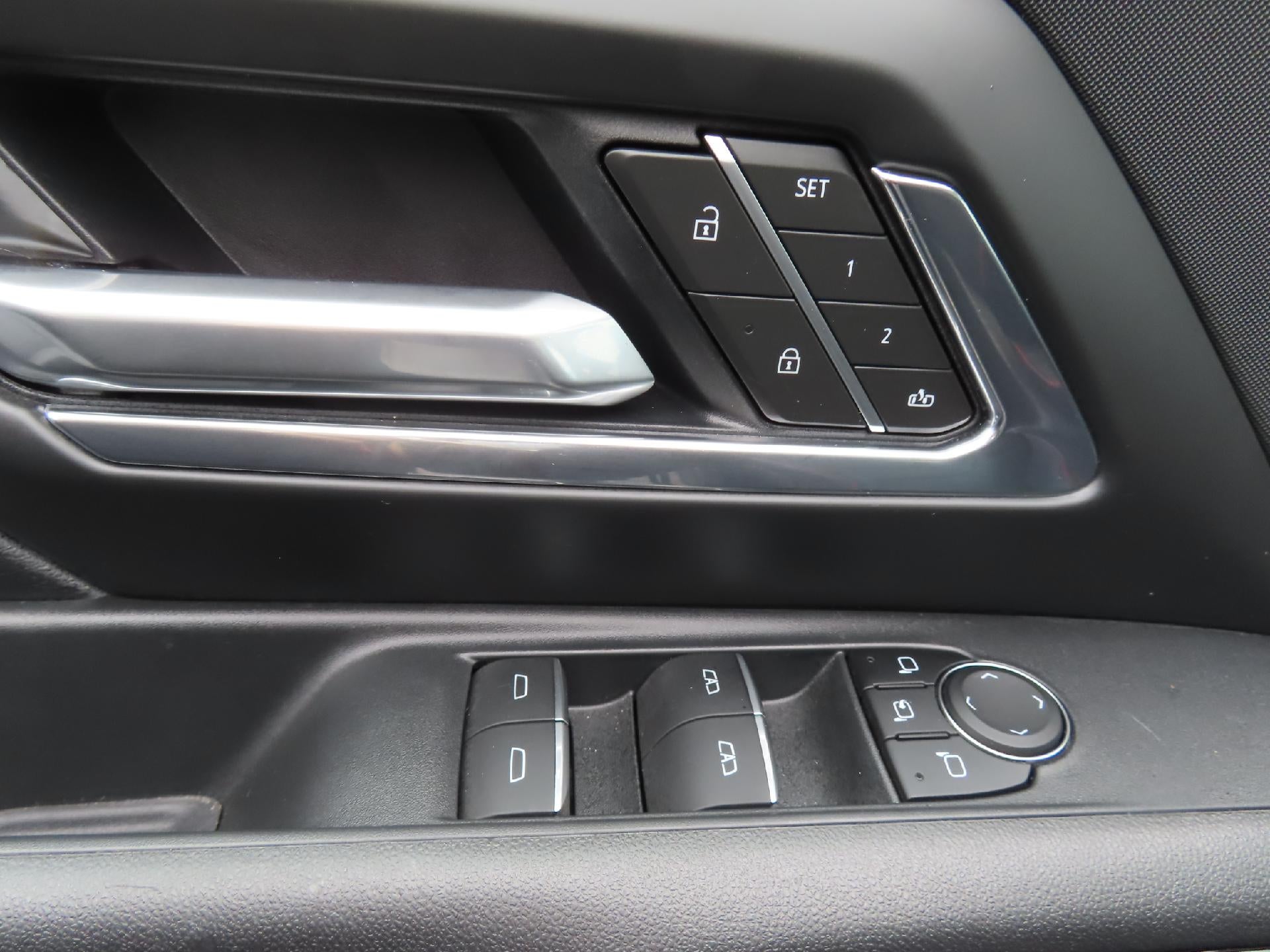 2025 Chevrolet Silverado EV RST