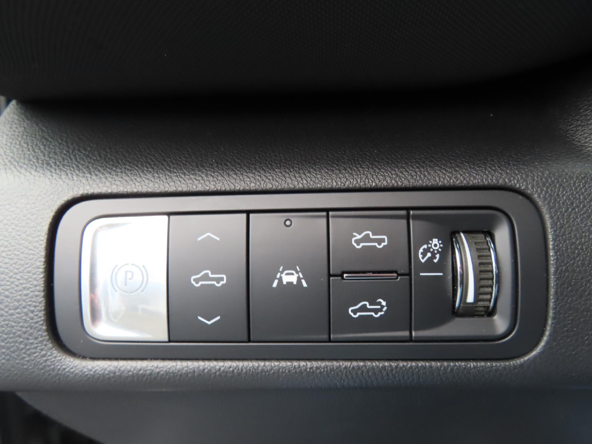 2025 Chevrolet Silverado EV RST